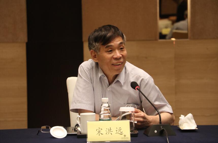 宋洪远.jpg