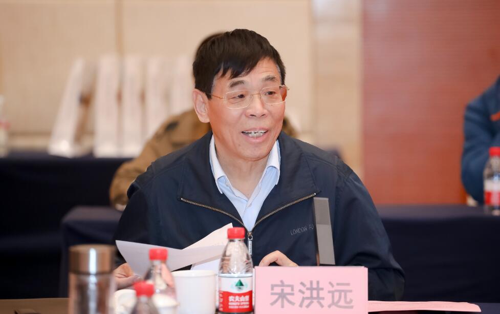 宋洪远1.jpg
